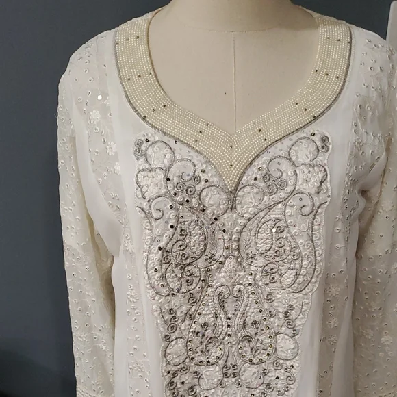 Ivory Indian Beaded Embellished Midi  Dress - Picture 3 of 17